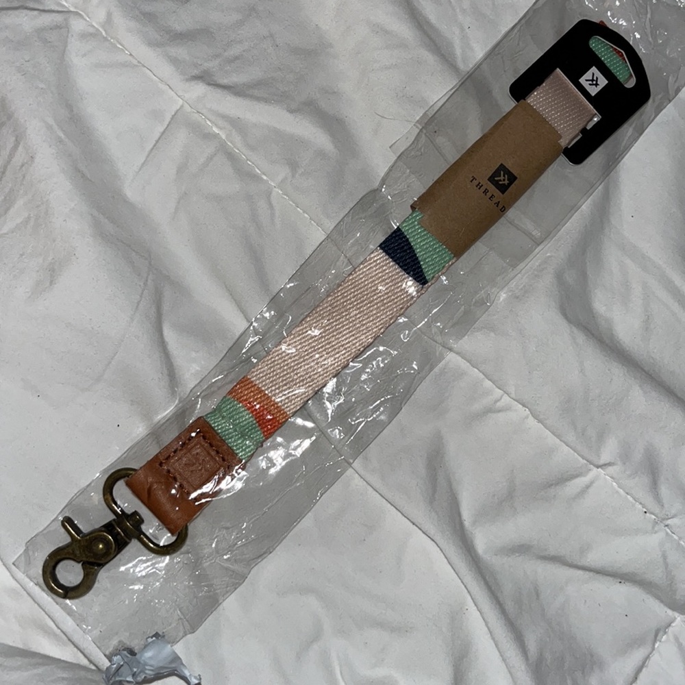 Beach Thread Wallet Wrist Lanyard - Picture 4 of 4